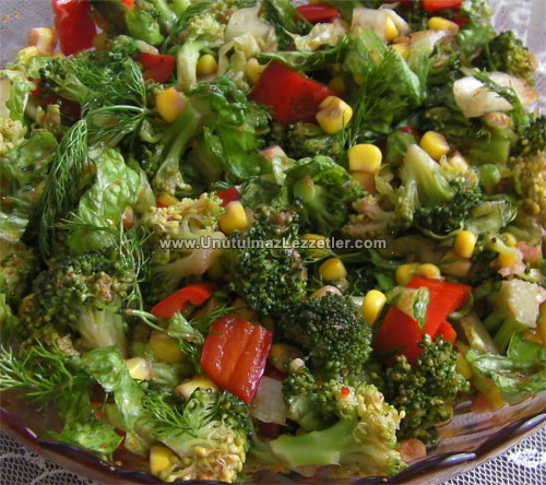 Brokolili Salata