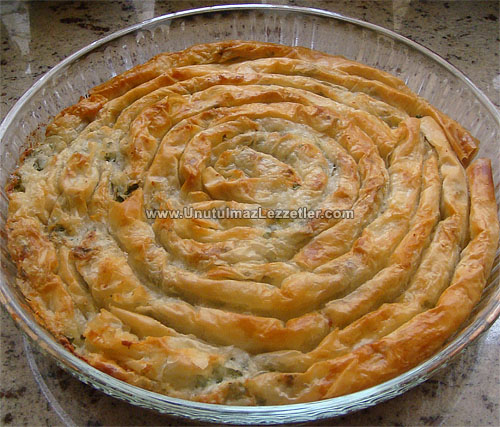 Baklava Yufkasından Tepsi Böreği