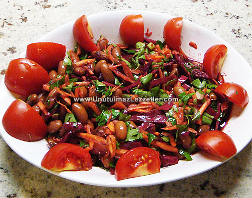 Barbunya Salatası