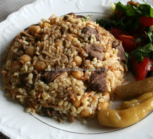 Etli,Nohutlu,Şehriyeli Bulgur Pilavı