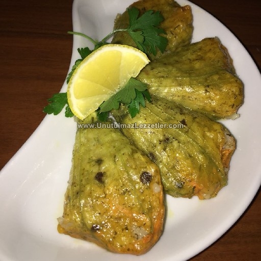 Kabak Çiçeği Dolması