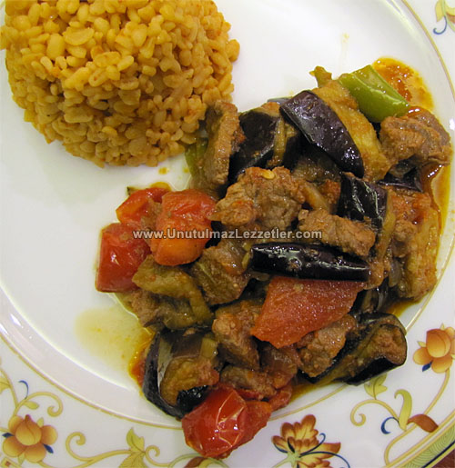 Tencerede Patlıcan Kebabı