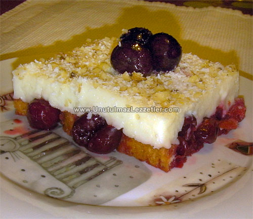 Vişneli Ekmek Tatlısı