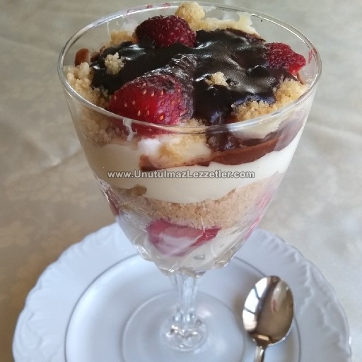 YvesMaşMagnolia Tatlısı